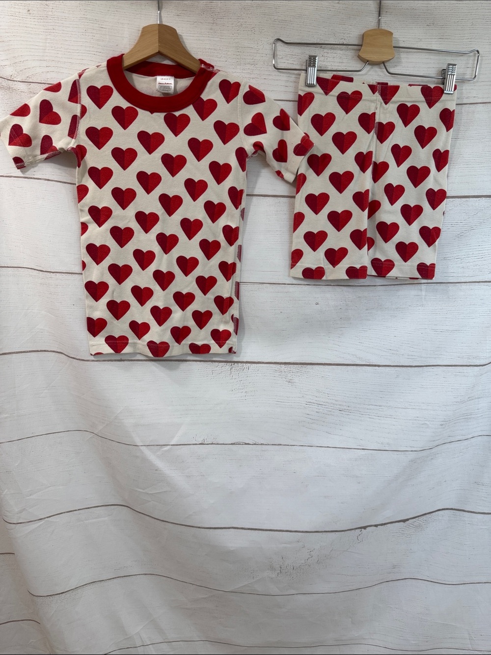 Girls Hanna Andersson Kids Heart-Print Red and Cream Pajama Set size 10/140